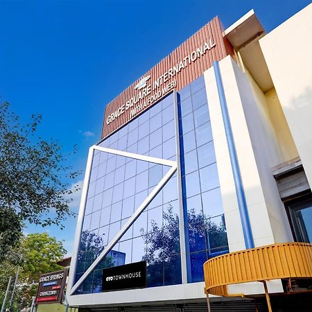 Townhouse Oriental Inn شيناي المظهر الخارجي الصورة