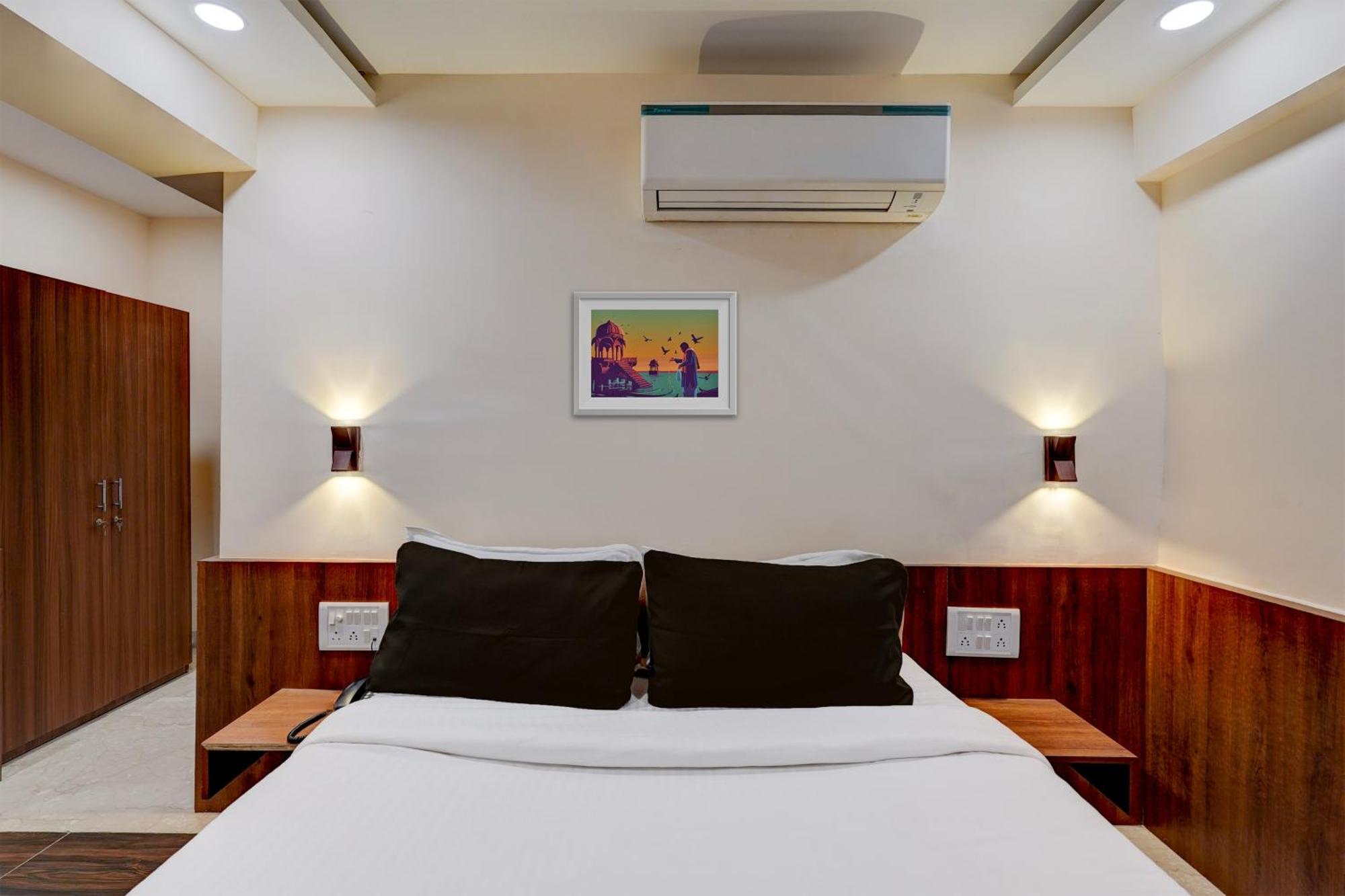 Townhouse Oriental Inn شيناي المظهر الخارجي الصورة