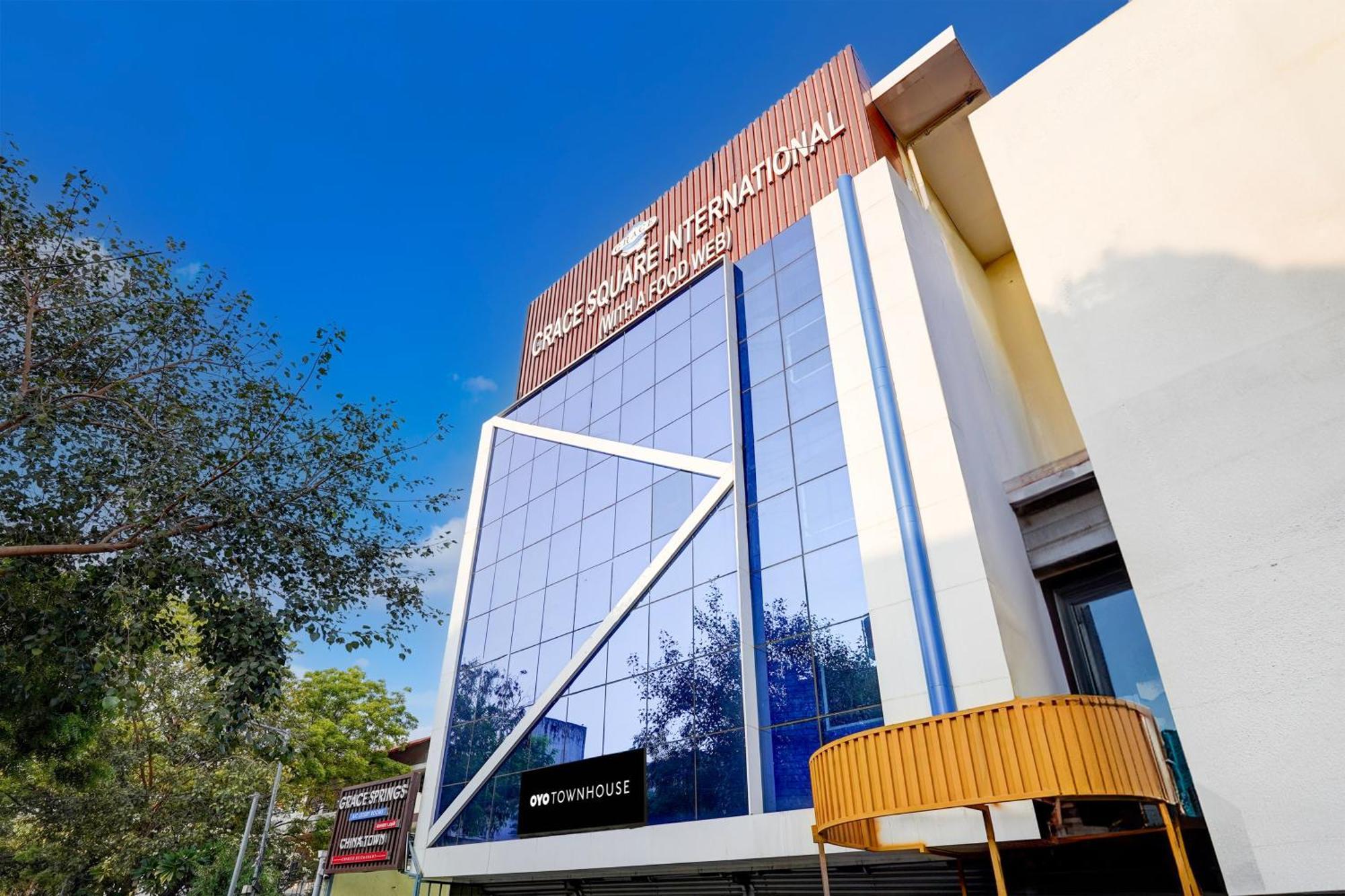 Townhouse Oriental Inn شيناي المظهر الخارجي الصورة